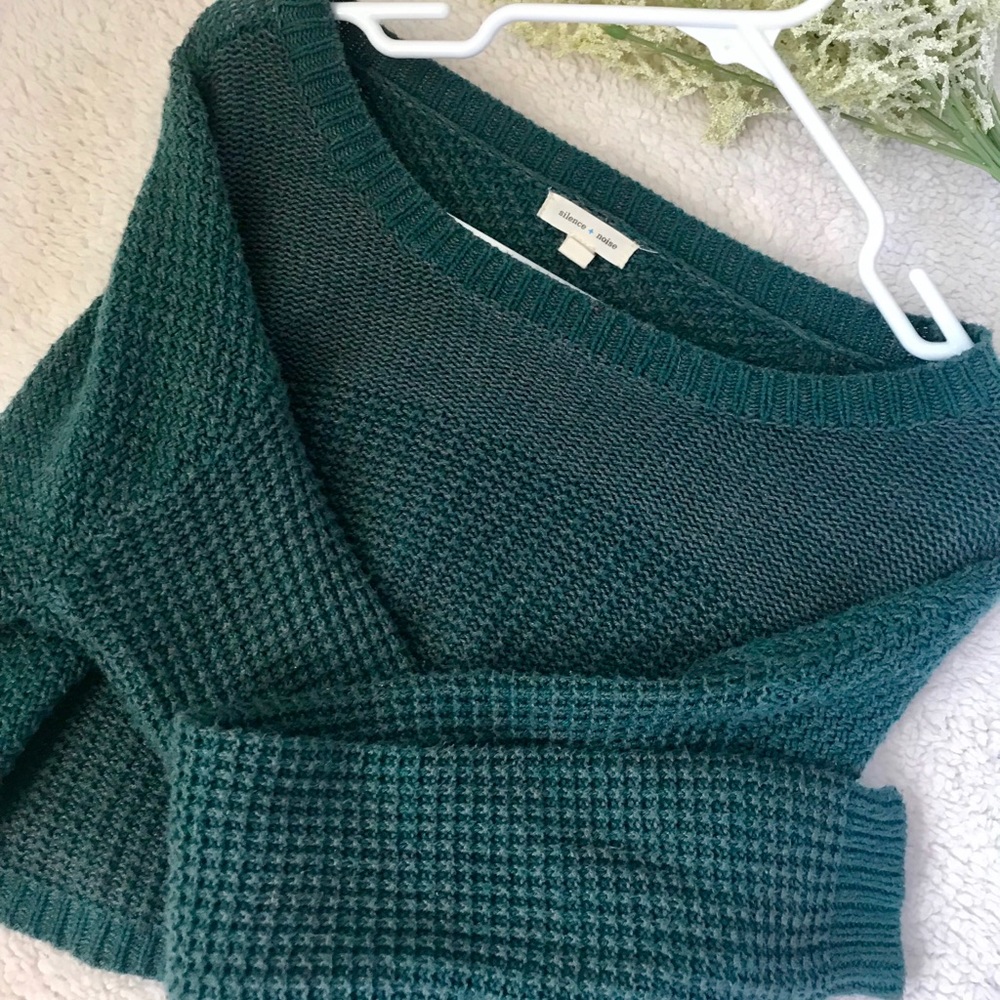 Silence and noise crop sweater